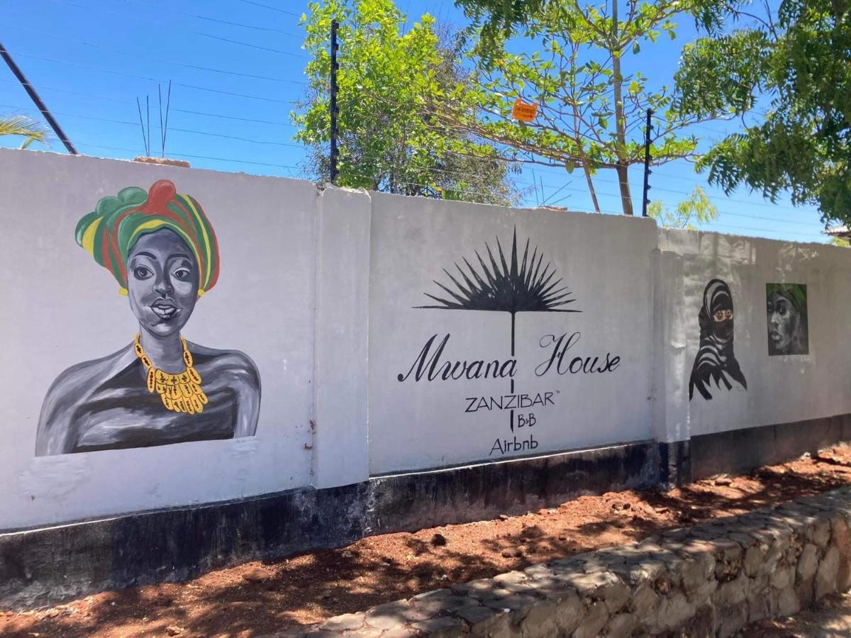 Couette-café Mwana House