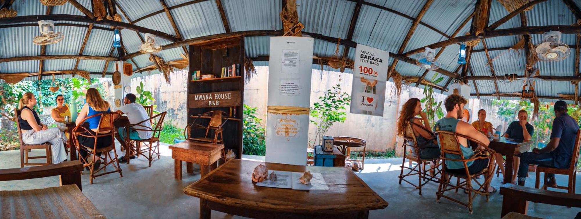 Couette-café Mwana House